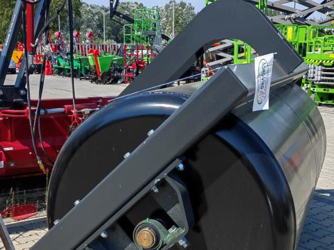 Réti mező sportpálya henger sima Réti mező sportpálya henger sima