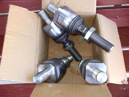 BOBCAT TELESZKÓPOS RAKODÓHOZ ÚJ AXIÁLCSUKLÓ