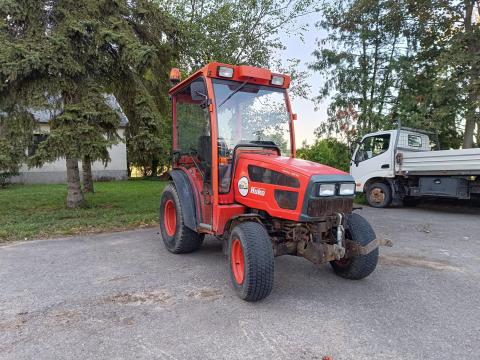 Hako 3000DA kistraktor eladó családi gazdaságból Hako 3000DA kistraktor eladó családi gazdaságból