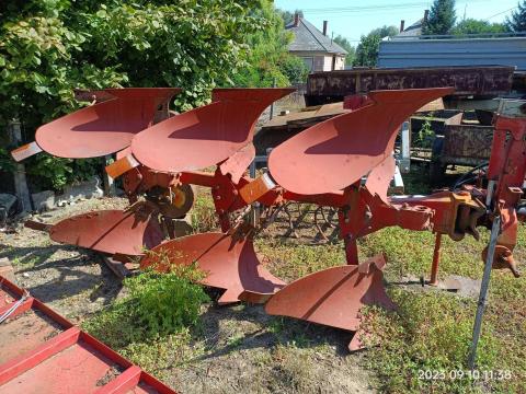 Krone Mustang váltva forgató eke Krone Mustang váltva forgató eke