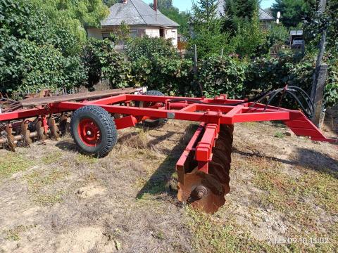 Vontatott tárcsa Vontatott tárcsa