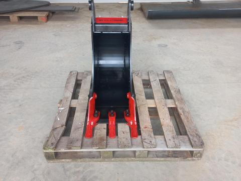 Mélyásó kanál JCB,  Volvo,  CAT,  New Holland,  Case,  Fiat,  Hitachi,  Komatsu 35 cm Mélyásó kanál JCB,  Volvo,  CAT,  New Holland,  Case,  Fiat,  Hitachi,  Komatsu 35 cm