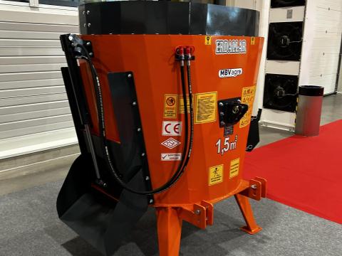 GÉPVÁSÁR -15% I ERDALLAR Takarmánykeverő és kiosztó | 1,5 m3 | fix GÉPVÁSÁR -15% I ERDALLAR Takarmánykeverő és kiosztó | 1,5 m3 | fix