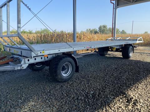 T-608/2 Bálaszállító pótkocsi