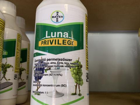 Luna Privilege gombaölő permetszer ❗❗❗ Luna Privilege gombaölő permetszer ❗❗❗