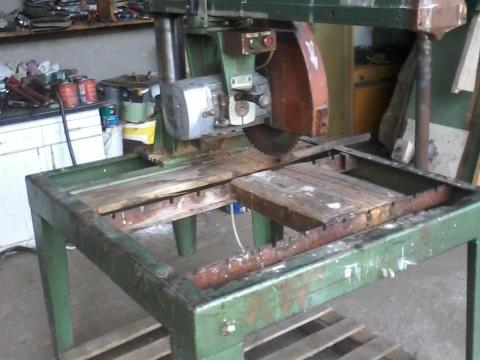 Radiál körfűrész fűrészgép radiálfűrész Radiál körfűrész fűrészgép radiálfűrész