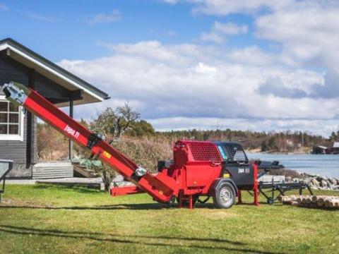 JAPA 315 BEs Road - mobil tűzifagyártó állomás JAPA 315 BEs Road - mobil tűzifagyártó állomás