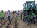 A No-till kezdőknek könyv minden gazda számára kötelező olvasmány