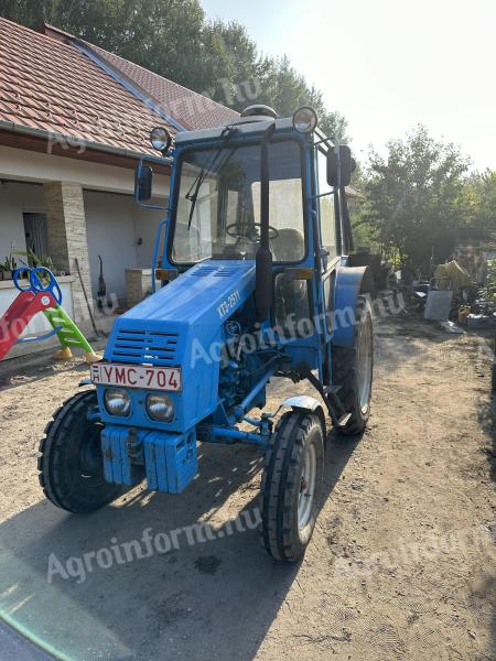 Eladó XTZ-2511 T25 tipusú kistraktor 424 üzemórával