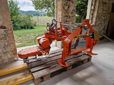 Rinieri soraljművelő tőközművelő Rinieri soraljművelő tőközművelő