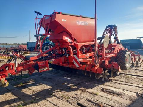 Gaspardo gabonavetőgép eladó, cserélhető Gaspardo gabonavetőgép eladó, cserélhető