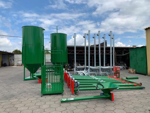 M-ROL 4 tonna takarmány,  két óra alatt? Keverő-daráló-mérleg M-ROL 4 tonna takarmány,  két óra alatt? Keverő-daráló-mérleg