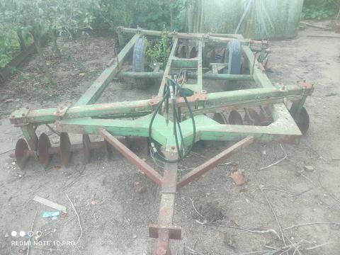 3.2 "V" tárcsa eladó 3.2 "V" tárcsa eladó