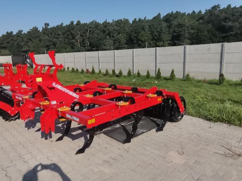 LEMTECH G3S 2,7 méteres szántóföldi gruber 600-as T-törőhengert átmérővel eladó LEMTECH G3S 2,7 méteres szántóföldi gruber 600-as T-törőhengert átmérővel eladó