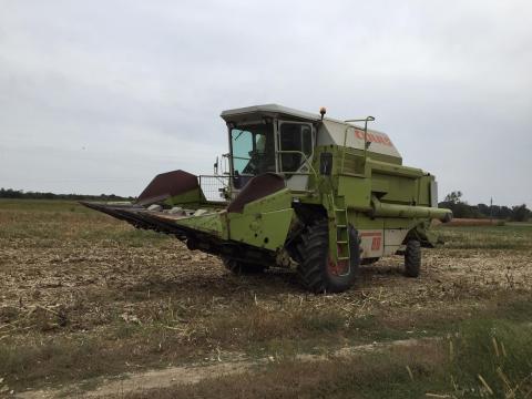 Claas Dominator 86 kalászos és szárzúzós kukoricaasztallal eladó Claas Dominator 86 kalászos és szárzúzós kukoricaasztallal eladó