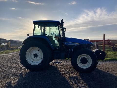 New-Holland TM-155 New-Holland TM-155