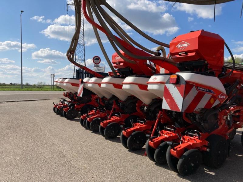 KUHN | MAXIMA 3 RXL E – 12 soros szemenkénti vetőgép KUHN | MAXIMA 3 RXL E – 12 soros szemenkénti vetőgép