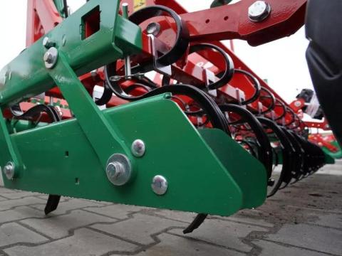 Agromasz / Agro-masz ANU30 forgóborona - vetőmag felfüggesztéses - EGYEDI ÁRON Agromasz / Agro-masz ANU30 forgóborona - vetőmag felfüggesztéses - EGYEDI ÁRON