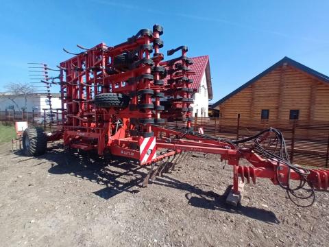 SuperMaxx 12 méteres 7 soros kultivátor (Demó gép) SuperMaxx 12 méteres 7 soros kultivátor (Demó gép)