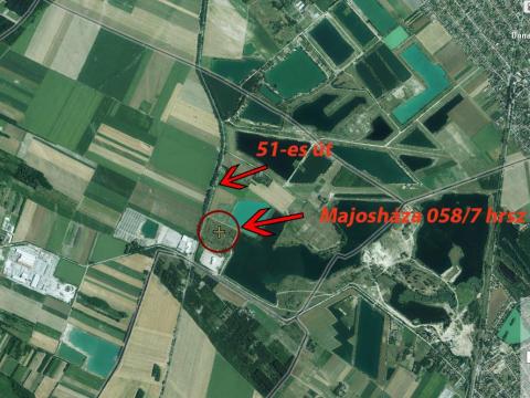 Az 51-es út mellett iparterület eladó Az 51-es út mellett iparterület eladó