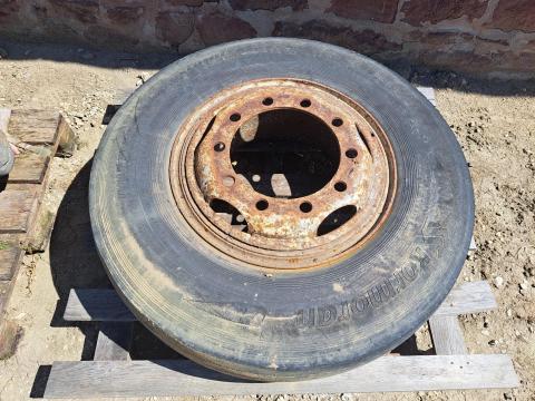 Eladó 1 pár Ikarus 10 lyukas R20-s R 20 felni / kerék Eladó 1 pár Ikarus 10 lyukas R20-s R 20 felni / kerék