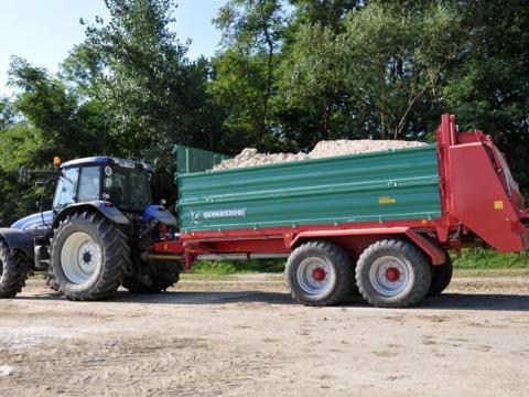 FARMTECH SUPERFEX 1200 szervestrágyaszóró FARMTECH SUPERFEX 1200 szervestrágyaszóró