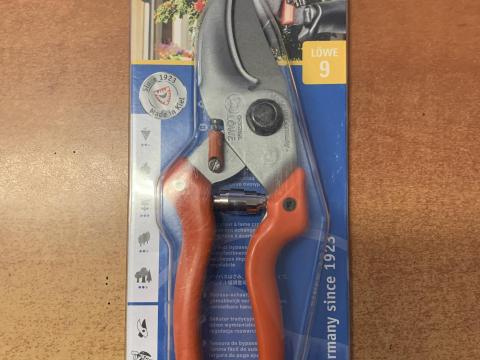 LÖWE METSZŐOLLÓ 9.104 LÖWE METSZŐOLLÓ 9.104