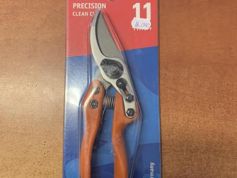 LÖWE METSZŐOLLÓ 11.104