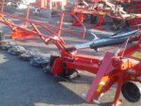 Wirax Z 069 függesztett, 2.4 m 6 tárcsás fűkasza Wirax Z 069 függesztett, 2.4 m 6 tárcsás fűkasza