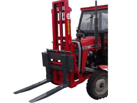 Hidraulikus emelő traktor elejére Hidraulikus emelő traktor elejére