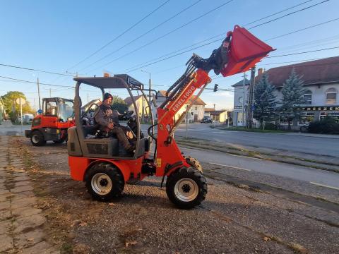 Everun EREL1000 elektromos rakodó teleszkópos gémmel Everun EREL1000 elektromos rakodó teleszkópos gémmel