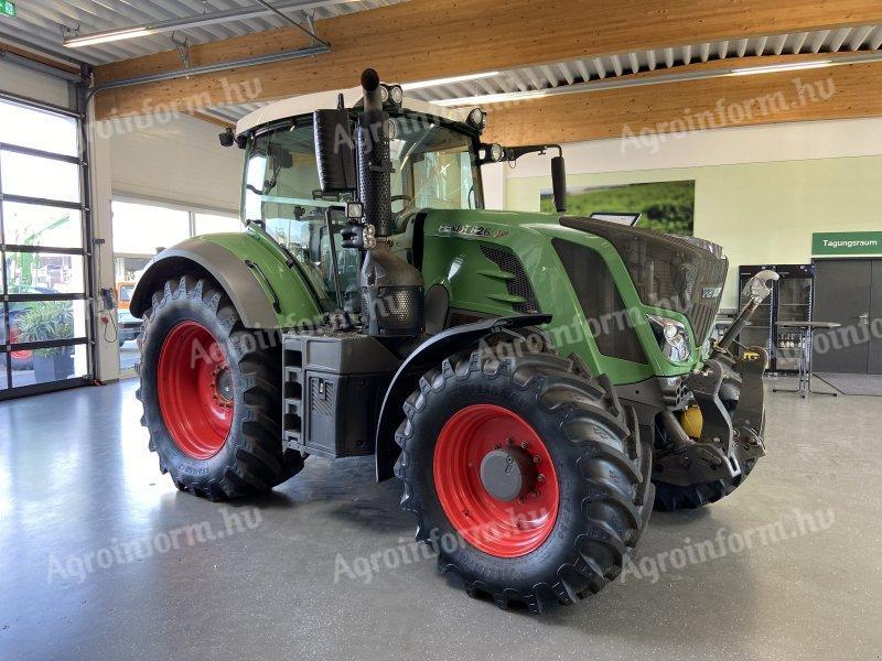 Fendt 826 Vario S4 Profi traktor