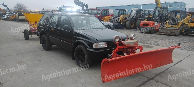 Opel Frontera 4x4 hóeltakaritó autó