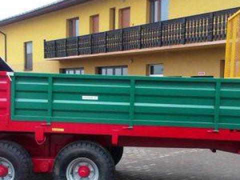 6 és 8 tonnás szerves trágya szórók 6 és 8 tonnás szerves trágya szórók