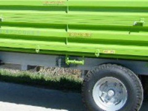 PV-2000 egy tengelyes, 2 tonnás pótkocsi kedvező áron