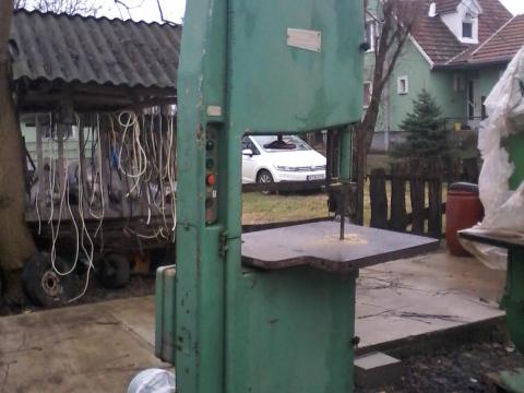 800-as lengyel szalagfűrész fűrészgép