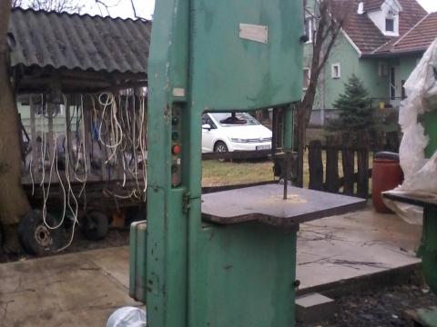 800-as lengyel szalagfűrész fűrészgép eladó 800-as lengyel szalagfűrész fűrészgép eladó