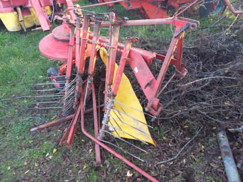 Pöttinger Schwadkreisel 301 U rendsodró Pöttinger Schwadkreisel 301 U rendsodró