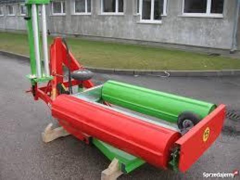 TOSIA típusú 50/75 függesztett bálacsomagoló TOSIA típusú 50/75 függesztett bálacsomagoló