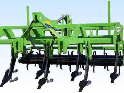 Új 3-5-7-9 késes talajlazítók kedvező áron Új 3-5-7-9 késes talajlazítók kedvező áron