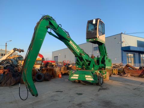 Minelli CM210 emelhető fülkés forgó rakodó Minelli CM210 emelhető fülkés forgó rakodó