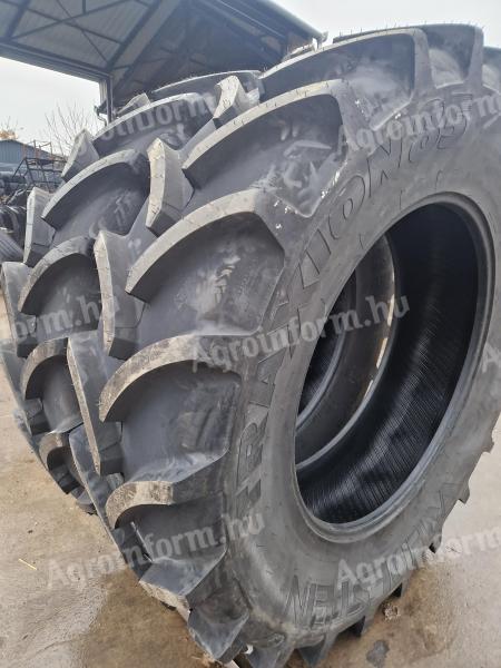 520/85 R42 Vredestein