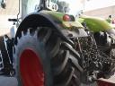 Claas Arion 830