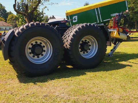Kröger agroliner TAD 22 két tengelyes Dolly ( pótkocsi) Kröger agroliner TAD 22 két tengelyes Dolly ( pótkocsi)