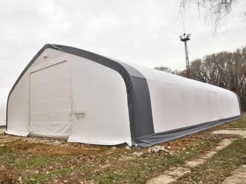 13,5 x 24,4 x 7 m profi minőségű fehér raktársátor 13,5 x 24,4 x 7 m profi minőségű fehér raktársátor