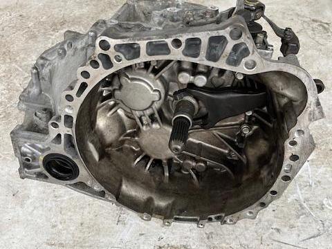 Toyota Avensis 2008 2, 0D4D T27 bevizsgált bontott 6 sebességes váltó Toyota Avensis 2008 2, 0D4D T27 bevizsgált bontott 6 sebességes váltó