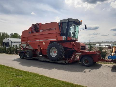 Gépszállítás,  Túlméretes szállítás,  Mobilház,  Traktor,  Rába,  Kombájn,  Vágóasztal,  Markoló Gépszállítás,  Túlméretes szállítás,  Mobilház,  Traktor,  Rába,  Kombájn,  Vágóasztal,  Markoló