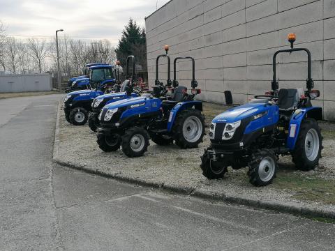 Solis 20 szervós traktor eladó