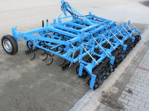 OMIKRON 4 sor rugóskapával szerelt magágykészítő kombinátor OMIKRON 4 sor rugóskapával szerelt magágykészítő kombinátor