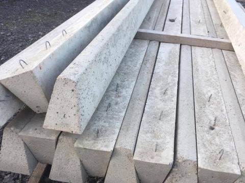 Betonoszlop, kerítés oszlop, kapu, drótfonat, vadháló, táblás kerítés Betonoszlop, kerítés oszlop, kapu, drótfonat, vadháló, táblás kerítés